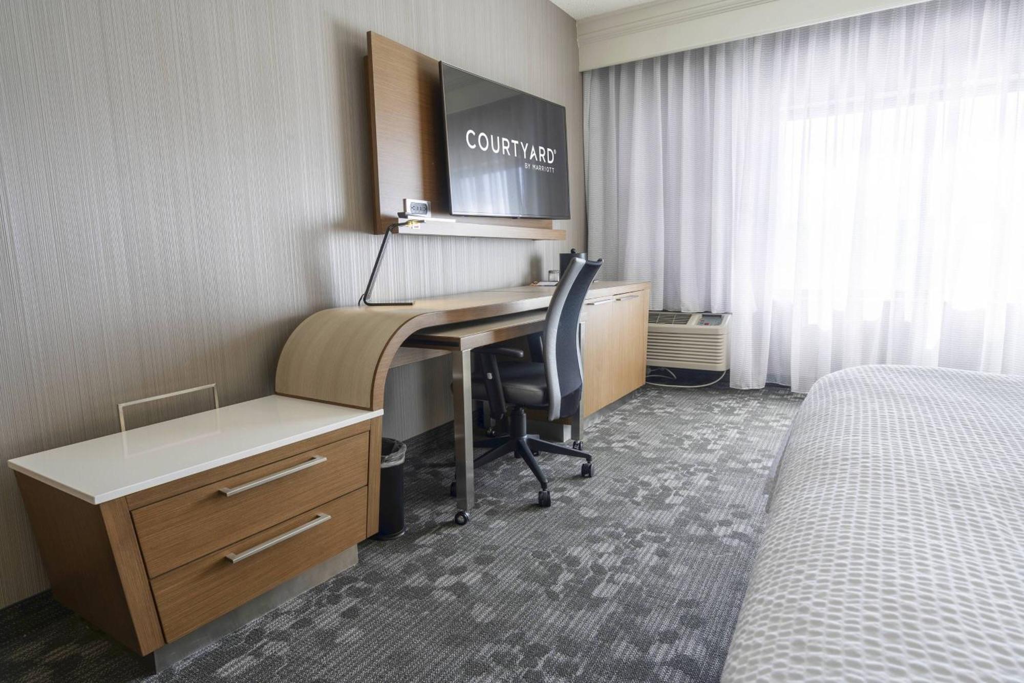 Courtyard By Marriott Cleveland Willoughby Ξενοδοχείο Εξωτερικό φωτογραφία
